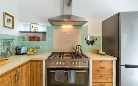 Cooker range with wide oven